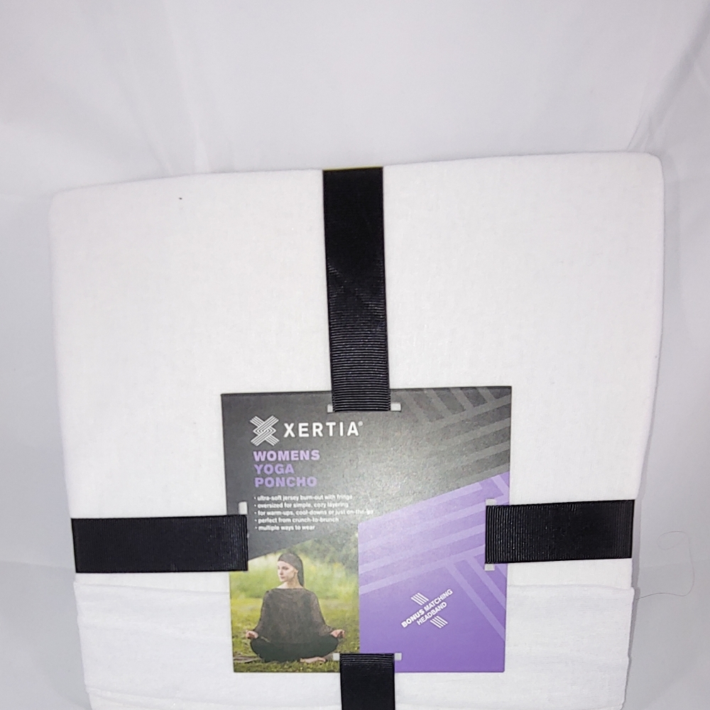 Xerita Yoga Poncho New with tags white one size